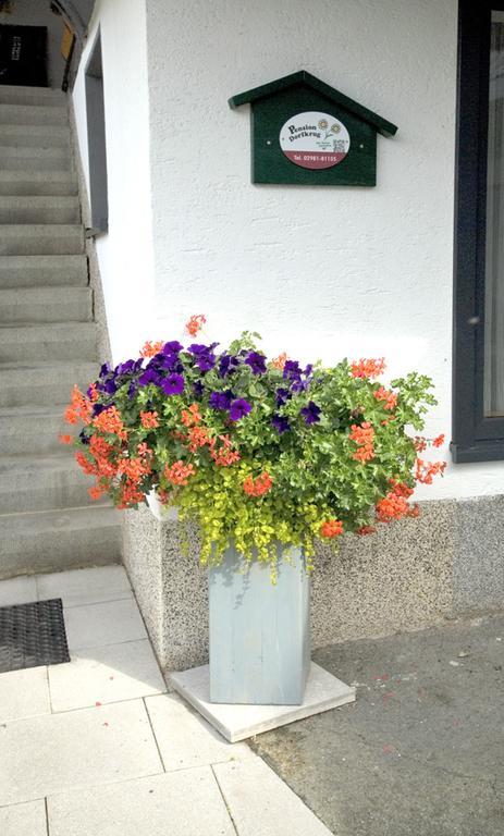 Pension "Dorfkrug" Winterberg Buitenkant foto